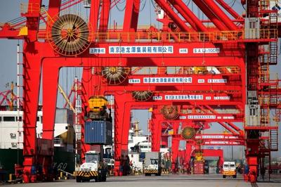 南京港 深耕“大通道”，提升長江黃金水道國內(nèi)貿(mào)易“含金量”